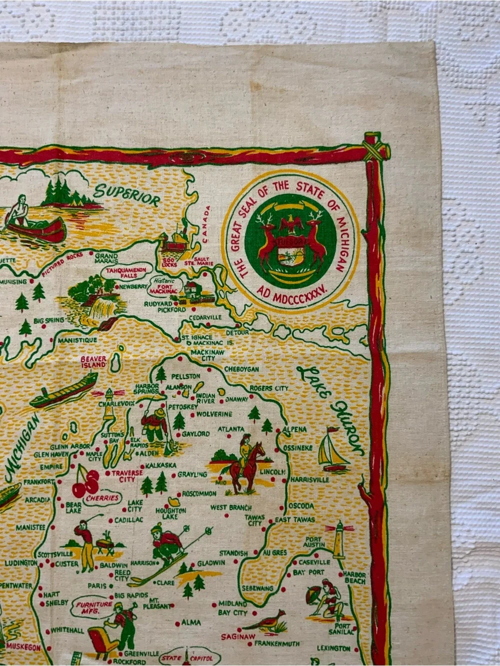 Vintage State of Michigan souvenir tablecloth 1950’s
Bright and crisp colors - Picture 5 of 8